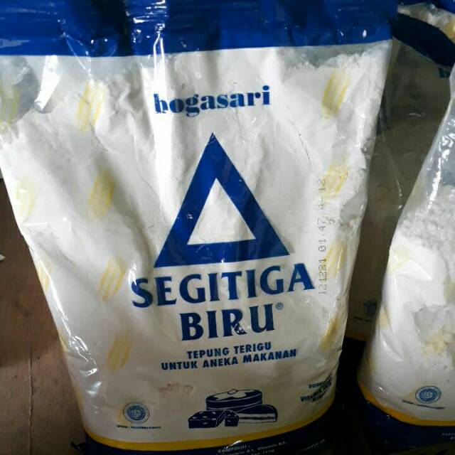 

Tepung Segitiga Biru