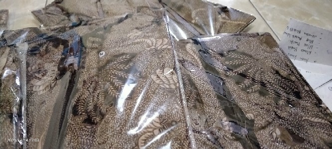 Batik Couple Tunik Batik Wanita Kemeja Batik Pria • Tunik Batik • Fashion Pria Wanita