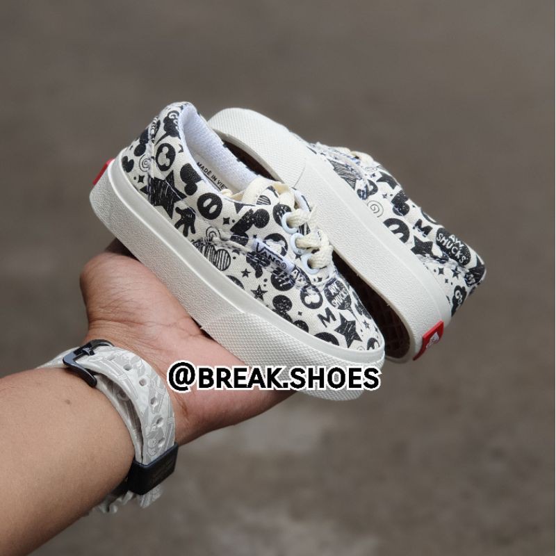 Sepatu anak  micky mouse  krem ghost sepatu anak laki laki dan perempuan