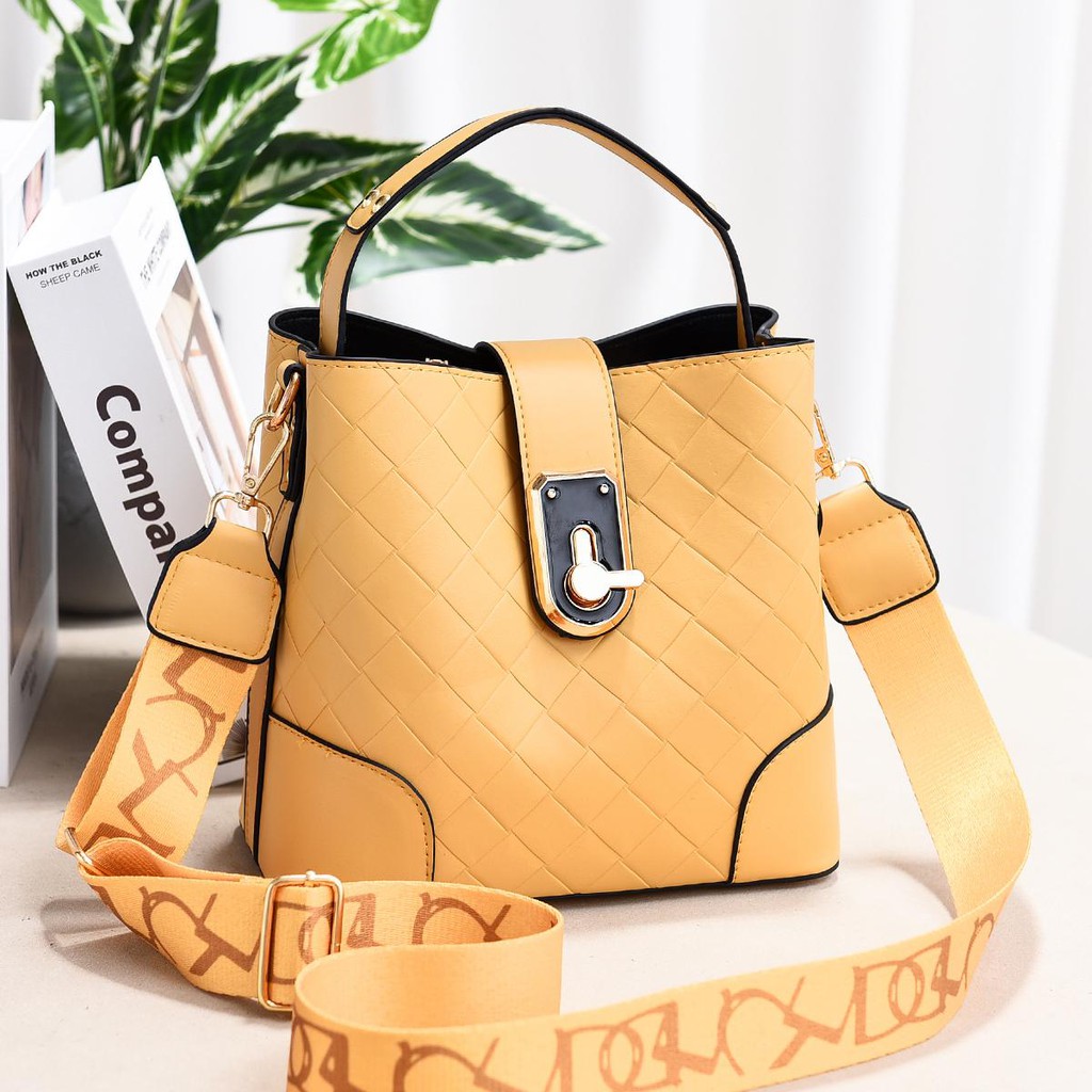 TAS IMPORT MURAH C5602 TAS SELEMPANG WANITA TAS IMPORT JAKARTA MURAH TAS WANITA TERLARIS KEREN