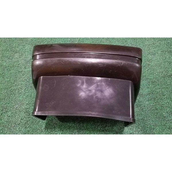 Pet Air Vespa Kepet Lumpur Slebor Belakang Vespa PX PS Talang Air Spakbor Belakang NOS Murah