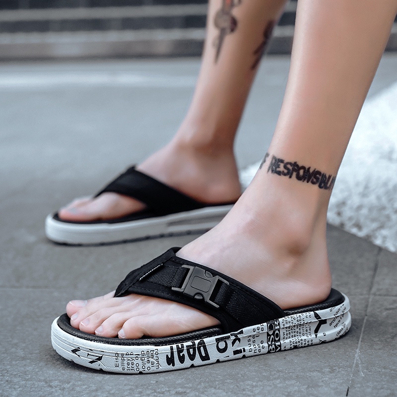 （ Kirim Hari ini + COD )  Sandal Karet Anak Laki-Laki Modern Sandal Kasual Luar Ruangan Pria Sandal Pria Wanita Sandal Jepit Jelly Pria Terbaru Sandal Pria Sandal Fashion Pria Dewasa Sendal Pria 100%Import Fashion Sport High Quality