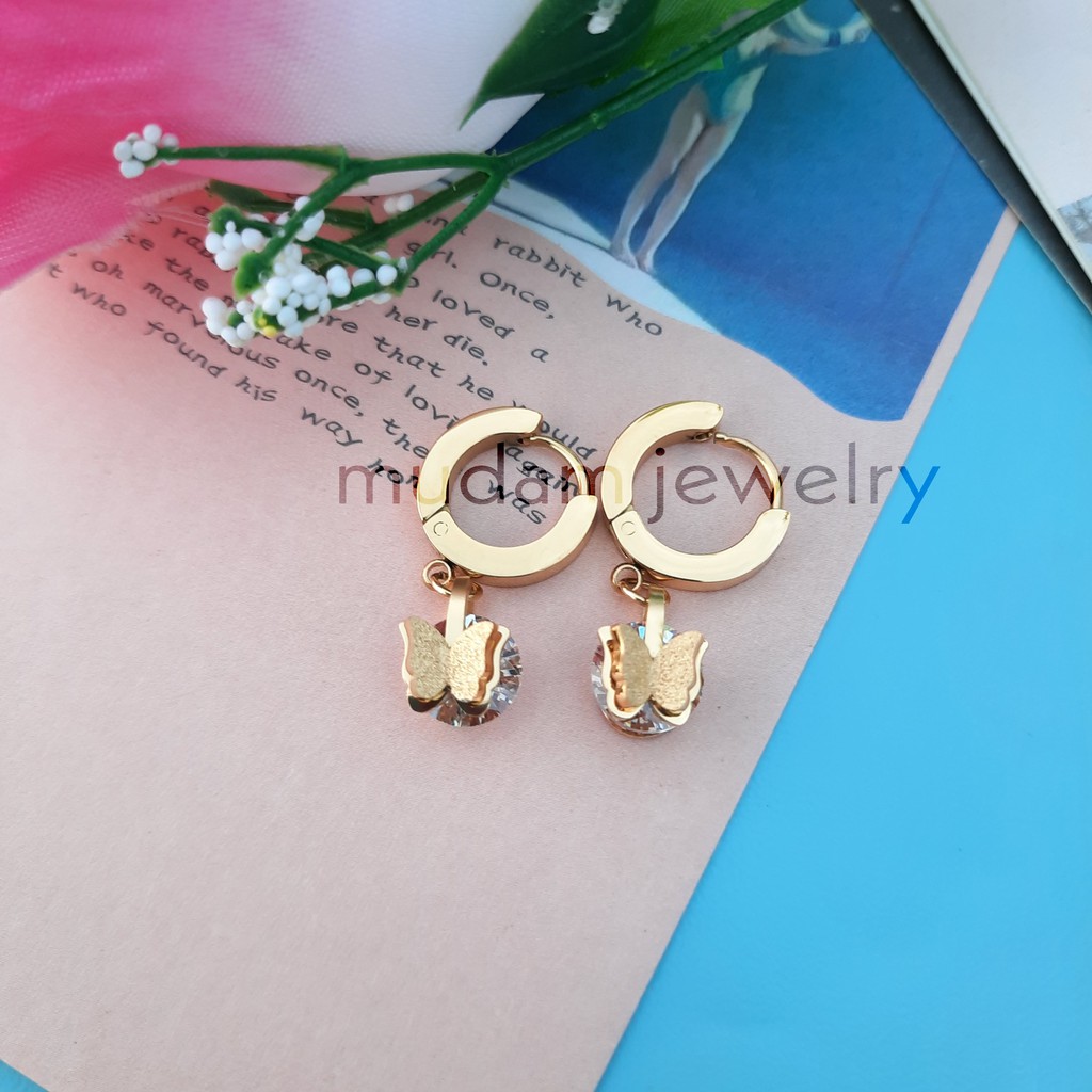 Anting Titanium Kupu-Kupu Diamond Juntai Untuk Wanita Fashion Warna Rose Gold, Gold dan Silver