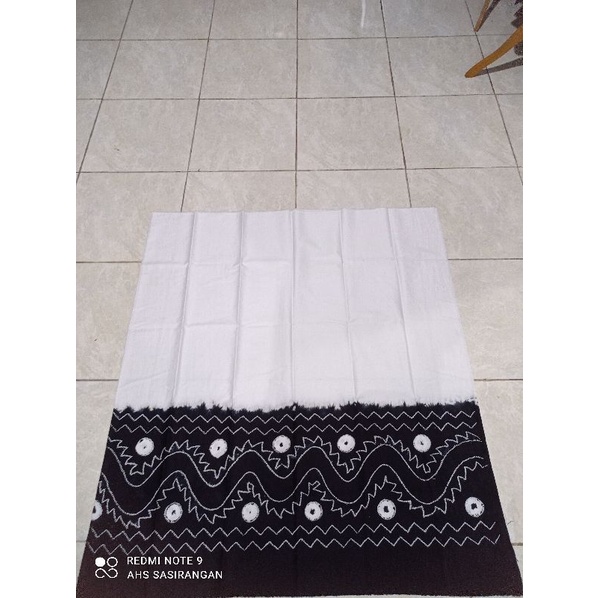 sasirangan naga hitam putih