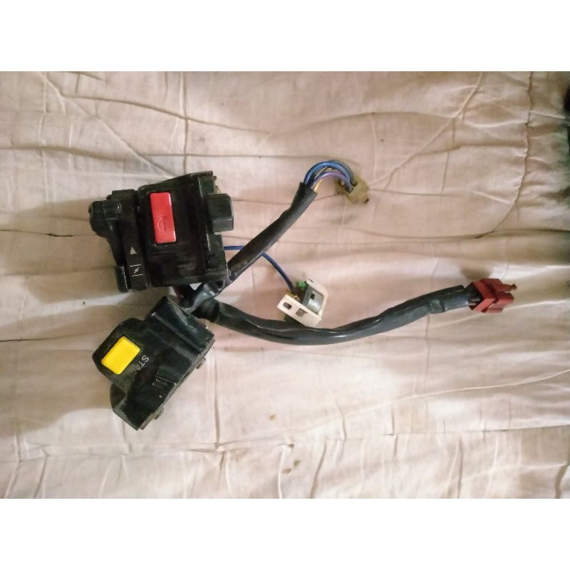 holder kanan kiri fizr,force1 bawah