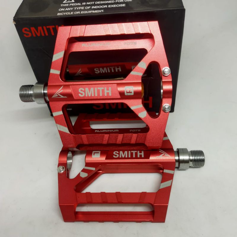 Pedal Mtb Smith Bearing Alloy Smith warna merah kemudaan