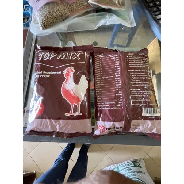 TOP MIX AYAM  feed supplement vitamin ayam 500gr