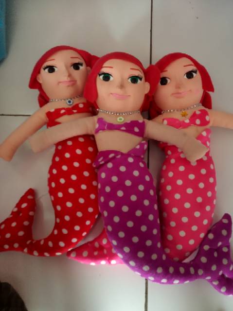 Boneka putri duyung