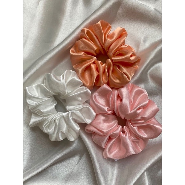 ikat rambut scrunchies  satin real pict scrunchie besar kecil ikat rambut ngembang scrunchie