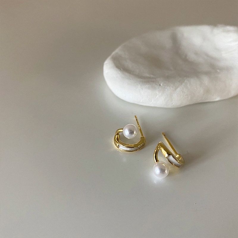 Anting Stud Bentuk C Aksen Mutiara Bahan S925 Silver Needle Gaya Korea