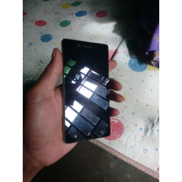 oppo neo 7 mati total. kalau pakai mesin yang masih hidup layarnya seperti di gambar. daleman origin