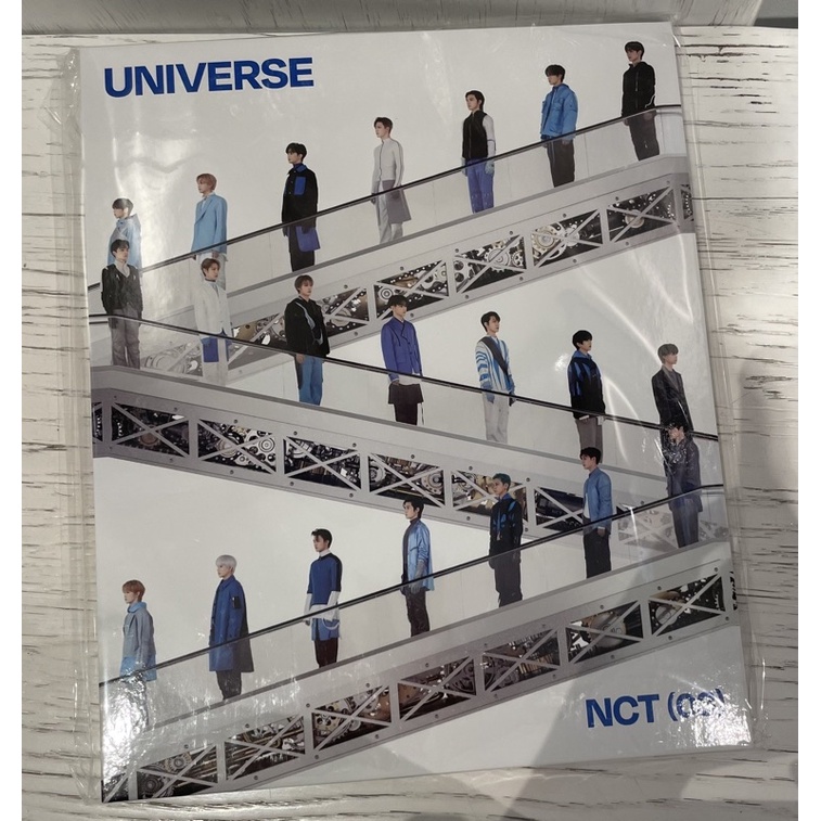 

[READY] binder universe nct 2021 binder only md universe + sleeves bawaan 10pcs