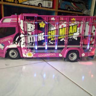 Miniatur Truk Canter Akrilik dan Kayu Full Lampuan | Shopee Indonesia