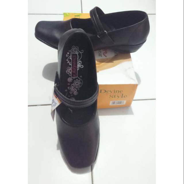 Sepatu Paskibra Wanita Donkey's/ Sepatu Tali/ Sepatu Fantopel Wanita/Wedges
