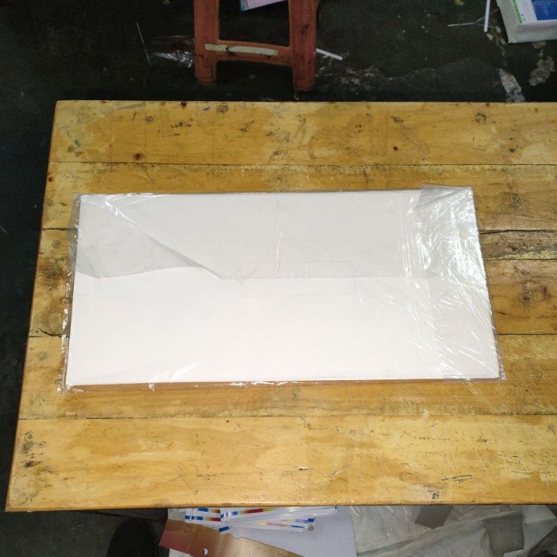 

Kertas Roti / Kebab / Burger 25 cm x 50 cm greaseproof
