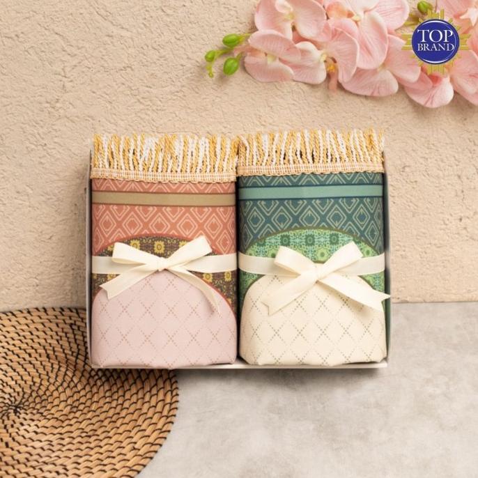 Howel and Co - Raisya (Sajadah Couple)