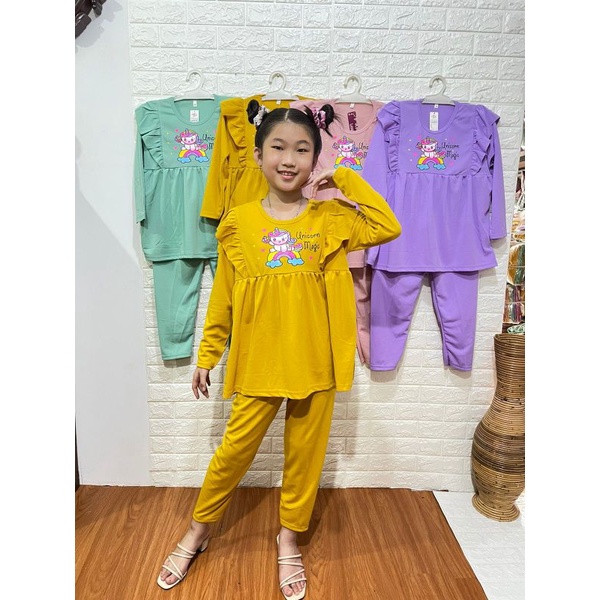 setelan anak perempuan voxy usia 7,9th