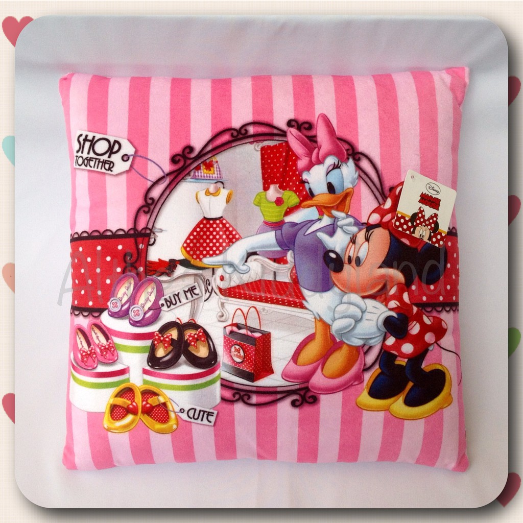 Bantal Minnie Mouse & Dessie Duck Asli Disney Koleksi Ace Hardware