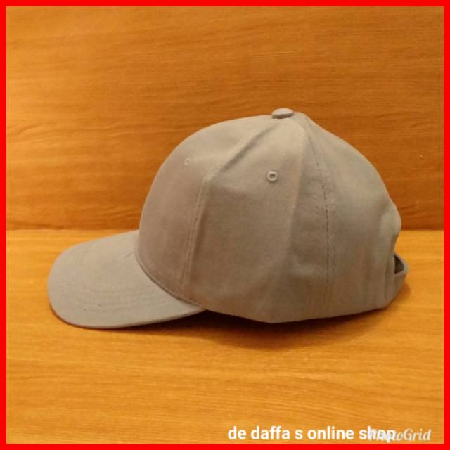 Topi baseball cap abu abu muda grey dewasa polos pria wanita casual sport - abu grey