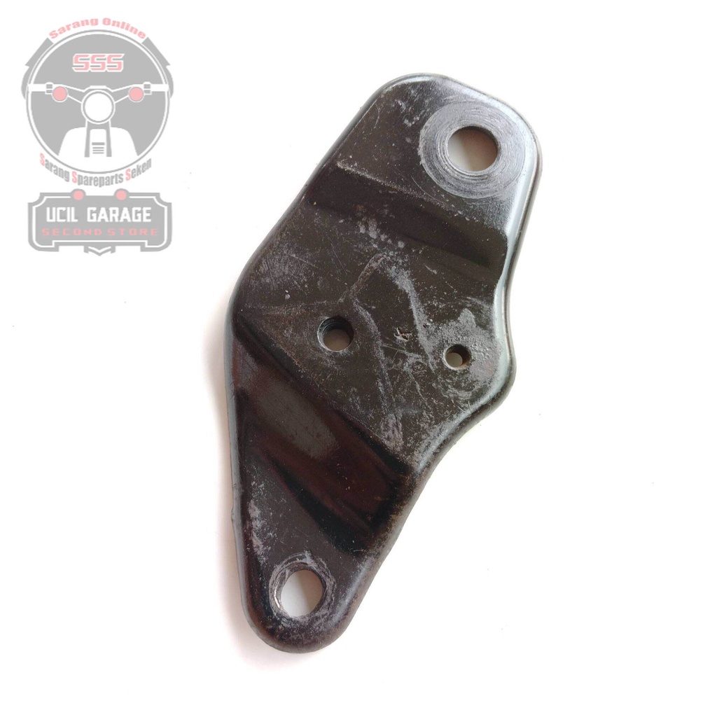 BRECKET BRAKET DUDUKAN KNALPOT REVO FIT FI ORIGINAL BEKAS TATAKAN KNALPOT REVO FI SEKEN ORIGINAL