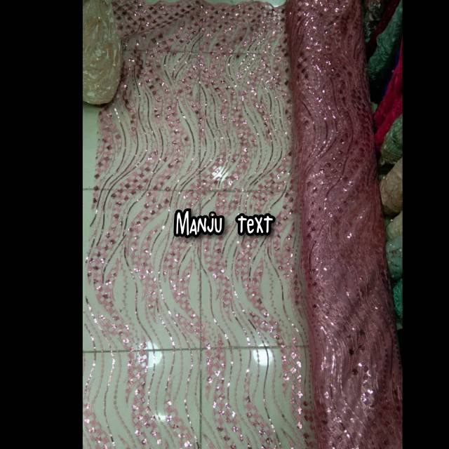 Kain tile Payet motif kotak / tile Payet / bahan gaun,dress,seragaman,dll/ TERBARU