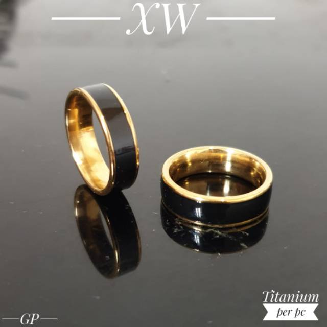 Cincin Titanium Hitam RGN08