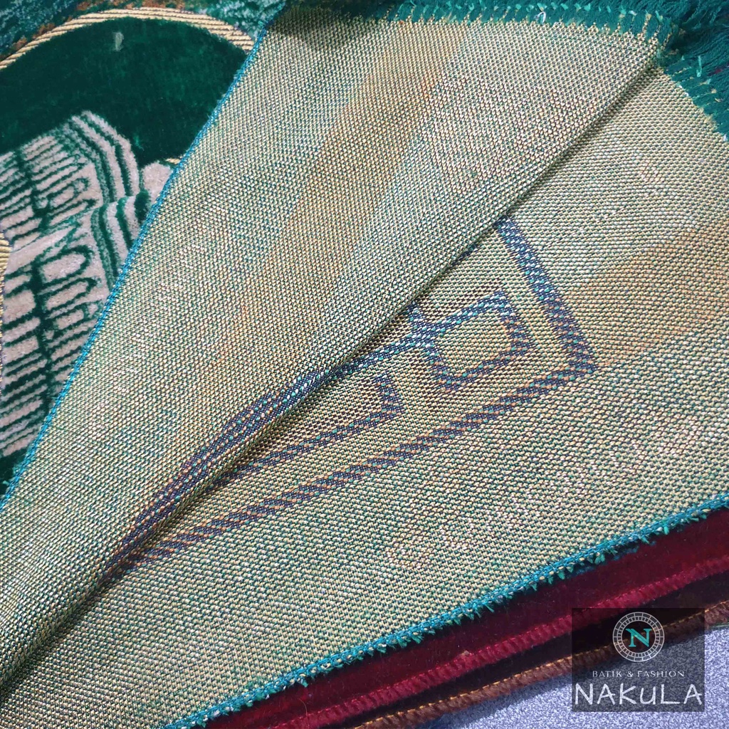 Sajadah Turki Bulu Motif Ukuran Midi