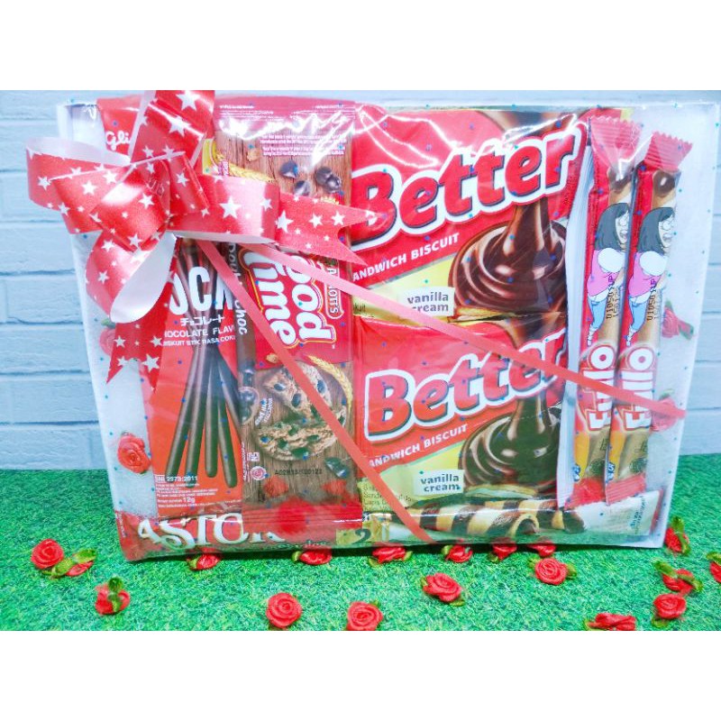 [READY] Snack Box Mini Gift Hamper Birthday Hadiah Kado Ultah Valentine Parcel Lebaran Natal Wisuda (A)