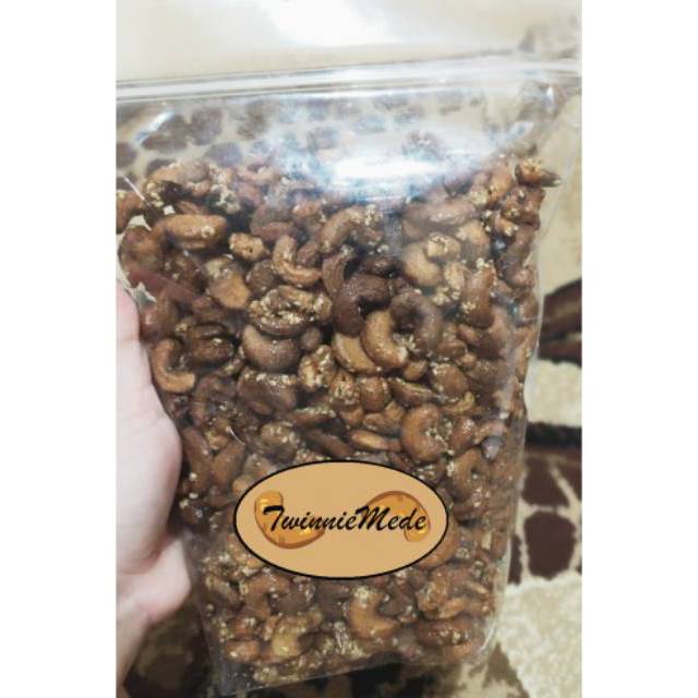 

Kacang Mede Manis Wijen 1 KG