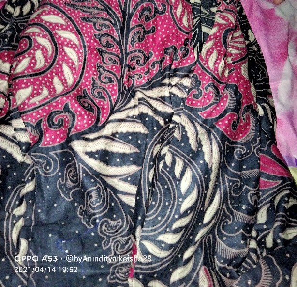 Batik Couple Keluarga Modis Kekinian / Set Batik Couple Keluarga Ayah Ibu Anak Premium Original