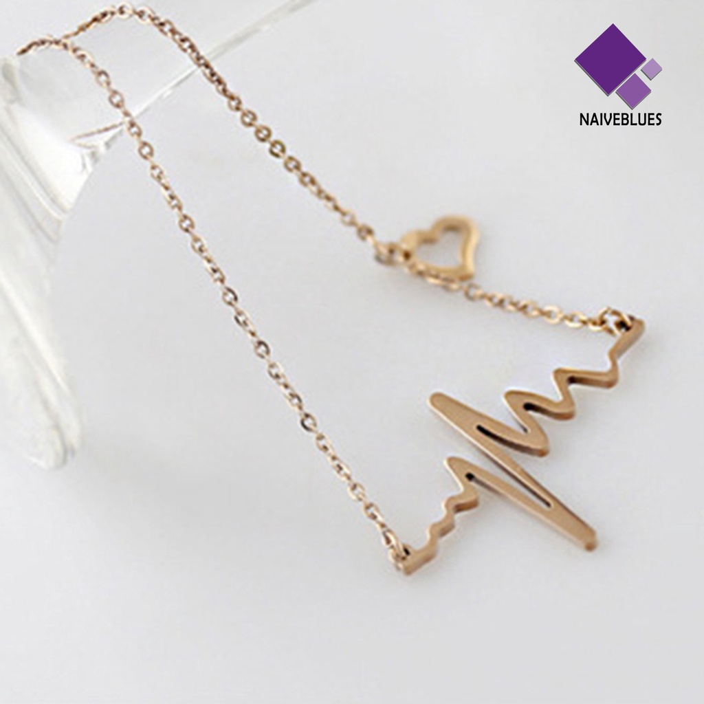 Kalung Rantai Dengan Liontin Hati Untuk Wanita