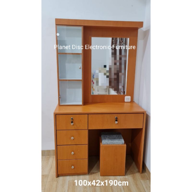 Meja Rias HPL Tiolet Lapis HPL