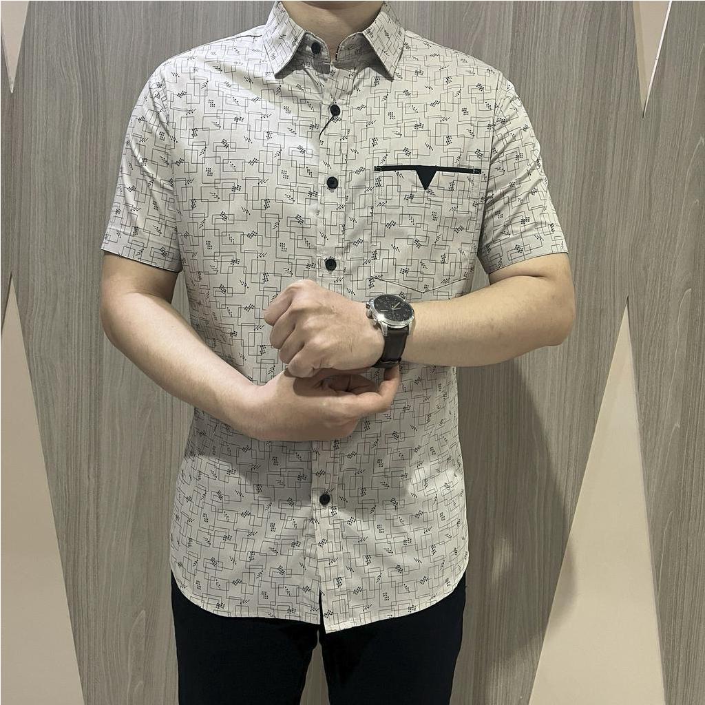 [GRIDLINE S307 Sky Blue - S304 Ceramic Blue - S315 Light Blue] Kemeja Pria Katun Lengan Pendek Slimfit Keren Simpel Adem Simpel Modern Best Seller Laris Pastel M-XXL