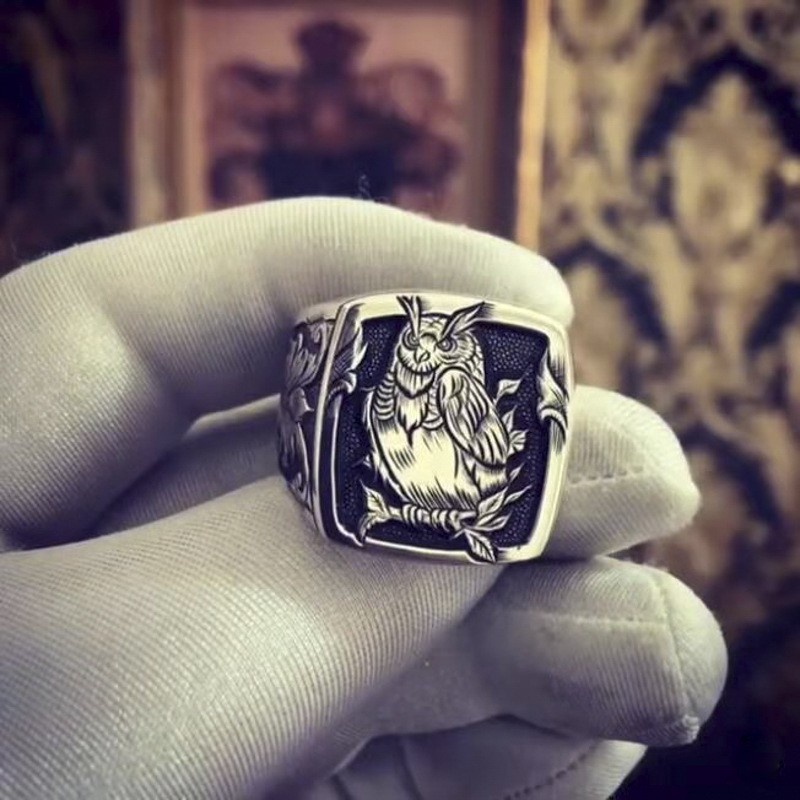 Cincin Desain Mata Elang Biru Gaya Vintage Gothic Untuk Pria