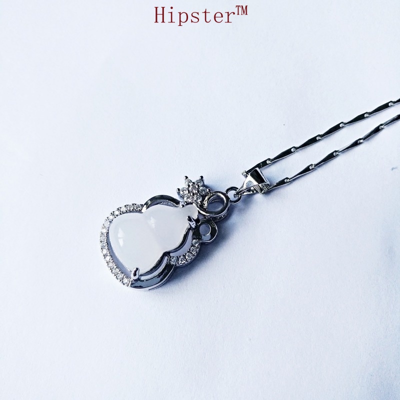 Light Luxury Ethnic Style Gourd White Gem Pendant Platinum Diamond Clavicle Chain