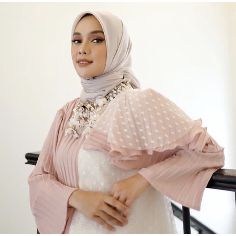 Preloved Viya Tunik size SM by Jenna & Kaia