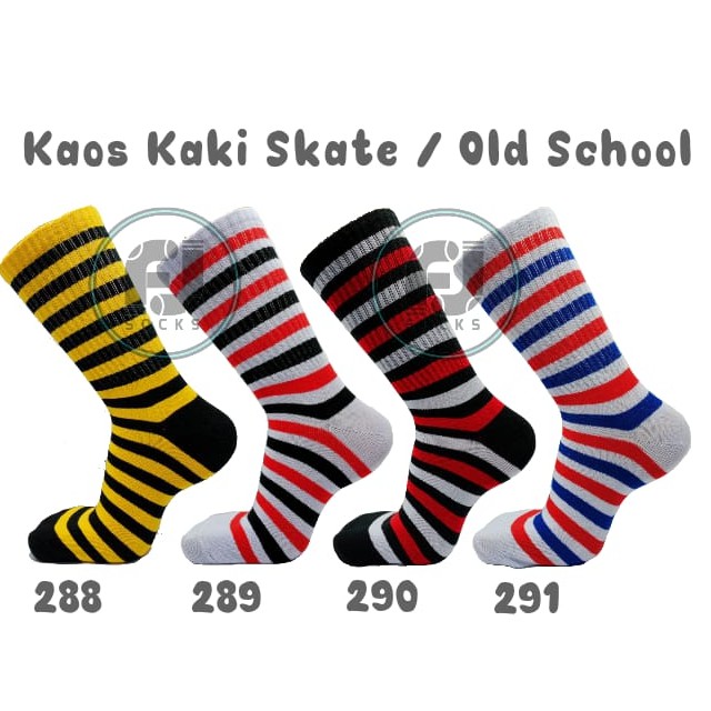 Kaos Kaki Skate/Old School Motif Salur