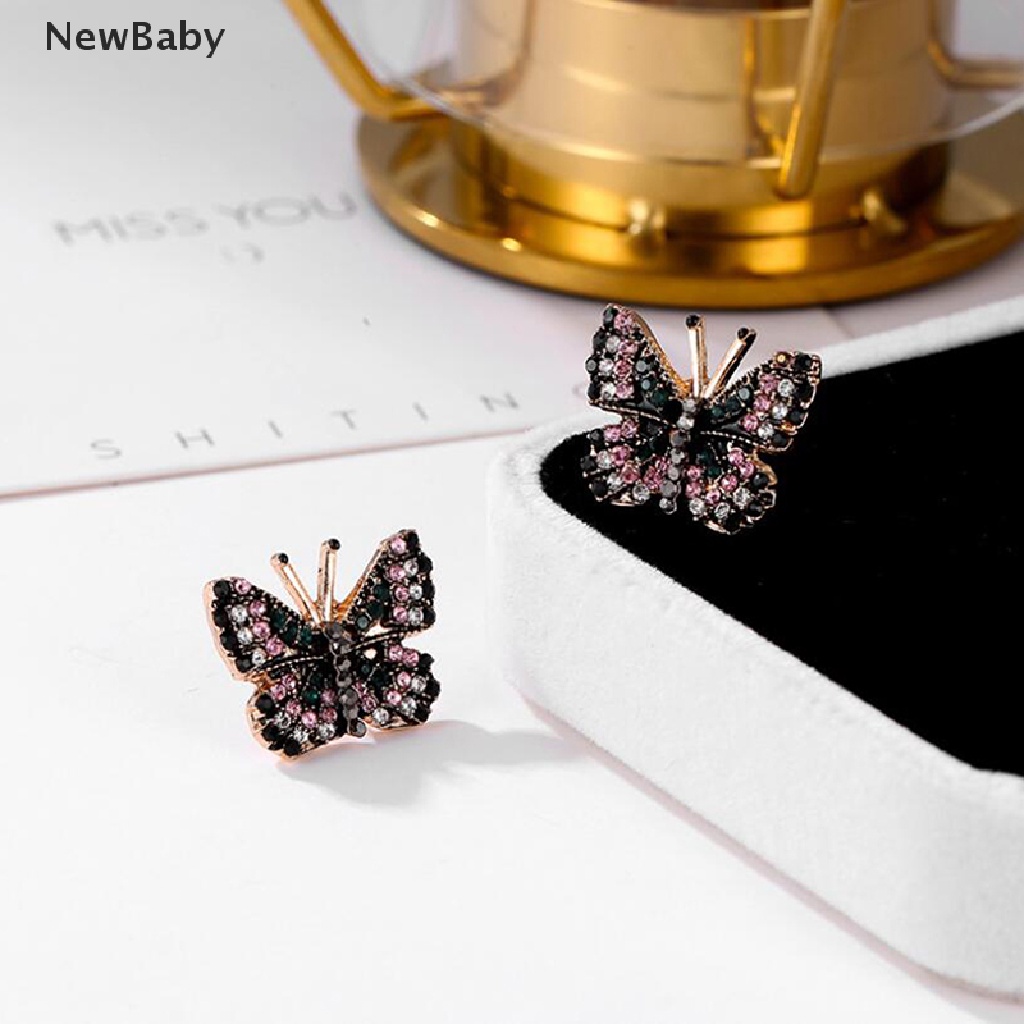 Anting Stud Desain Kupu-Kupu Aksen Kristal Berlian Imitasi Warna-Warni Untuk Wanita