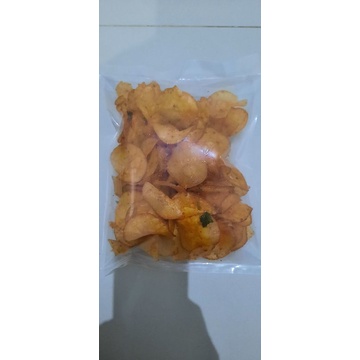 

keripik/kerupuk/snack ubi balado daun jeruk gurih enak