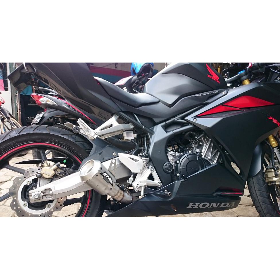 alpha short slip on underbelly CBR 250 RR