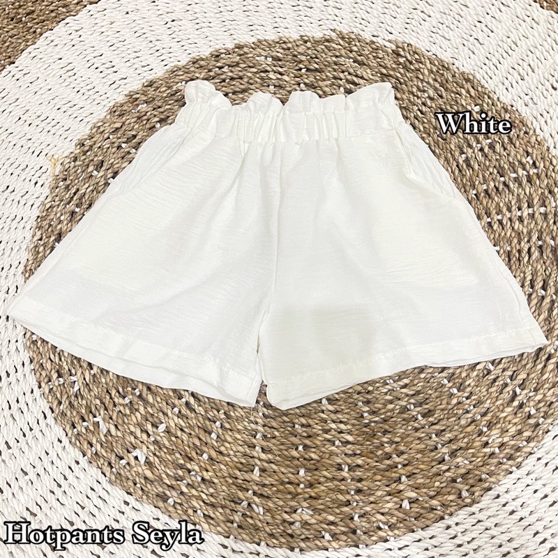 TRIVELA - Celana Pendek Crinkle Highwaist Karet / Seyla