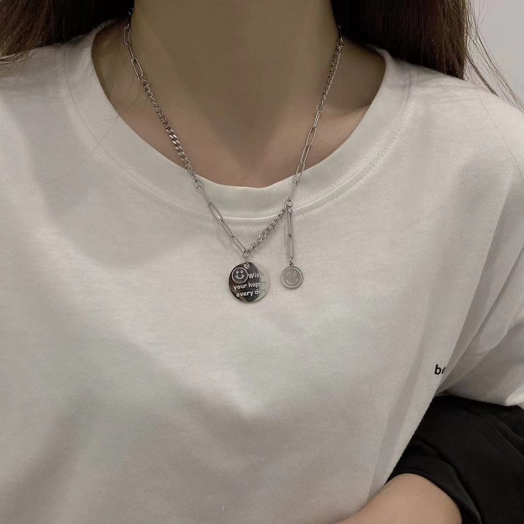 Smiley kalung titanium baja tidak memudar sederhana dan keren angin Net merah kalung kepribadian ins