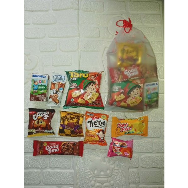 

PAKET SNACK HAMPERS SNAK TAS SERUT PC1