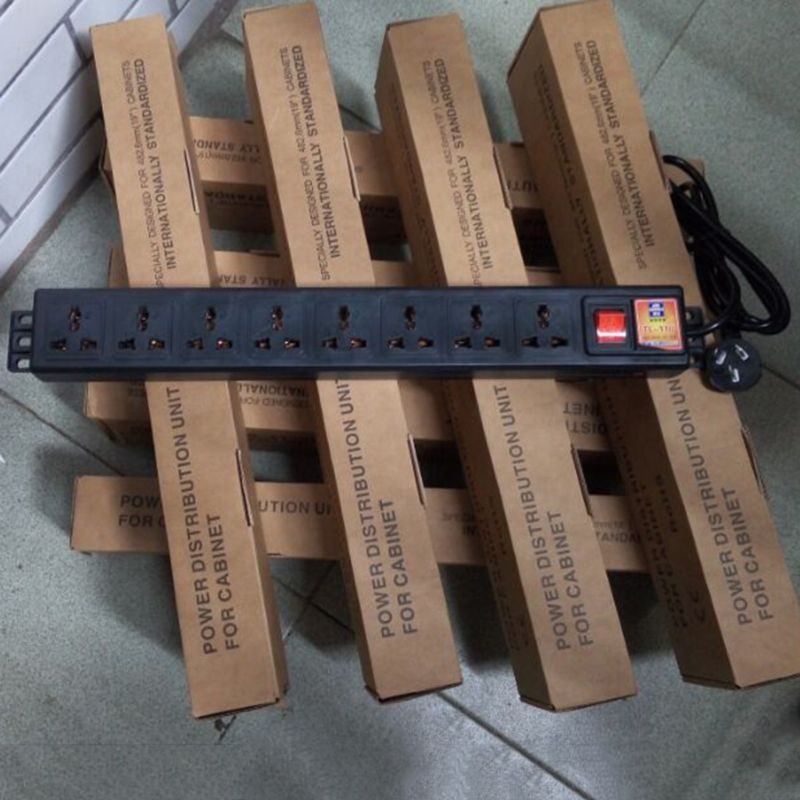 Cre 1u Pdu 8 Outlet Strip Server Rack Power Distribusi Pelindung Lonjakan 250v 10a 2500w 19 Inch Bahan Metal