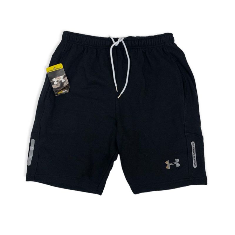 Celana pendek olahraga Under armour