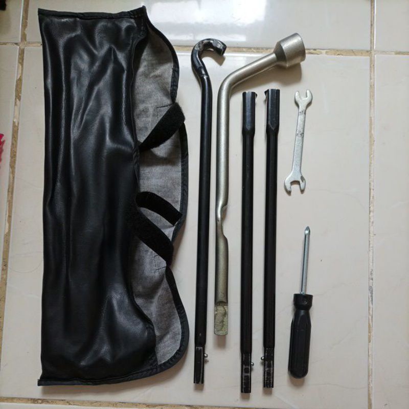 dongkrak toolkit kunci mobil hidrolik toyota fortuner srz vrz hilux jack screw