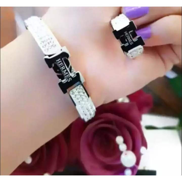 Gelang Tangan Wanita Titanium Premium Anti Karat Berlian Emas 18K Bulat Angka Romawi Ala Bangle fashion korea limited edition