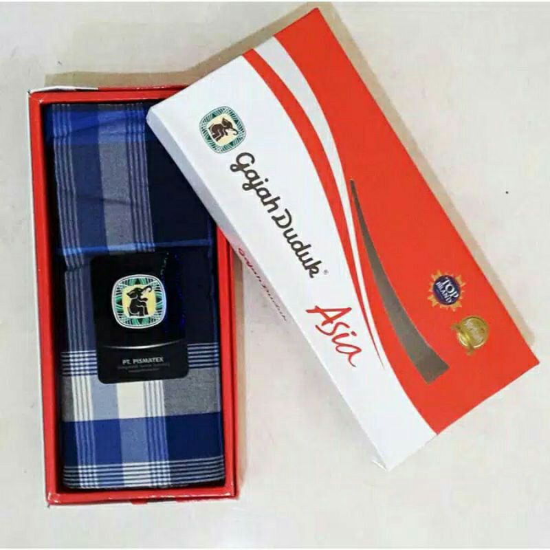 kain sarung gajah duduk