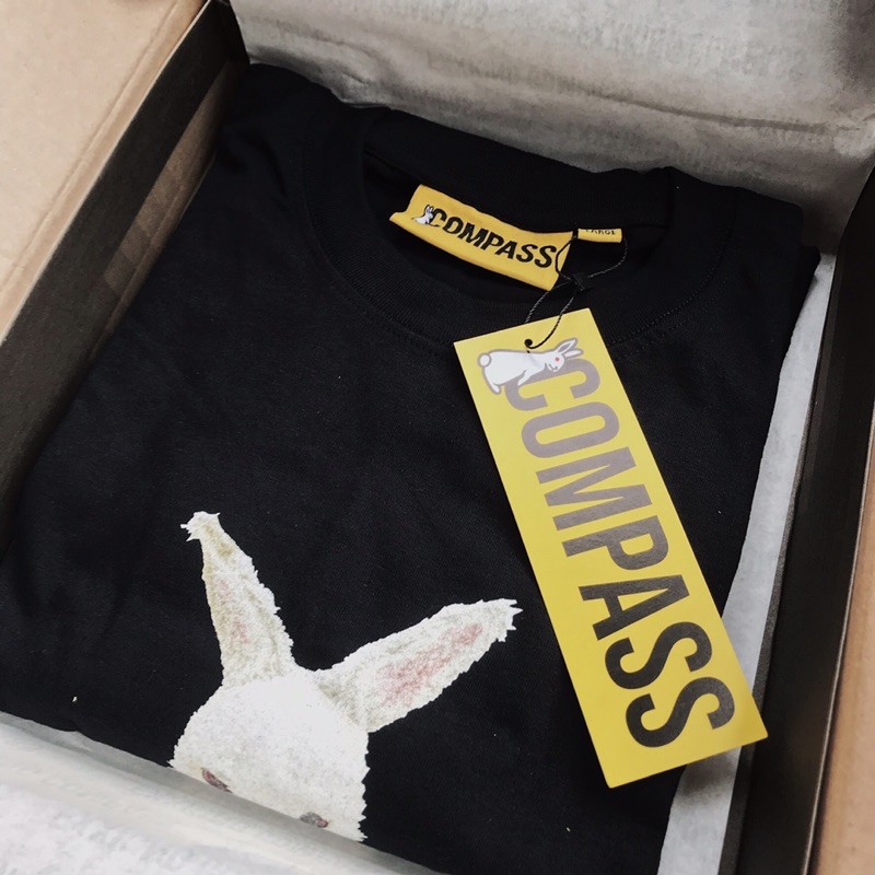 T-SHIRT COMPAS X FXXKING RABBITS