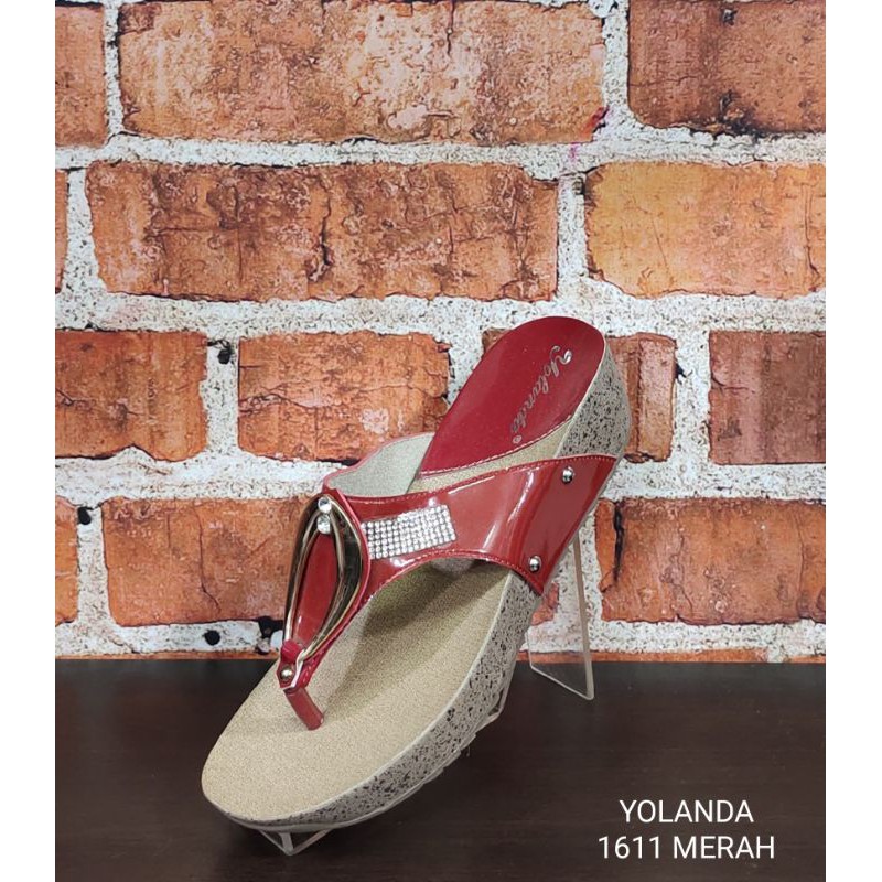 sandal hak cewek , sandal hak wanita , sandal hak jepit YOLANDA